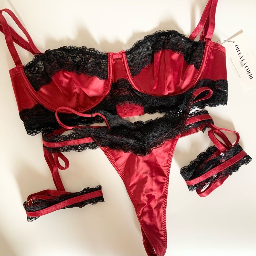 Oh La La Cheri Red Black Lace Satin 3 Piece Lingerie Set Bra Garter & Panty NEW